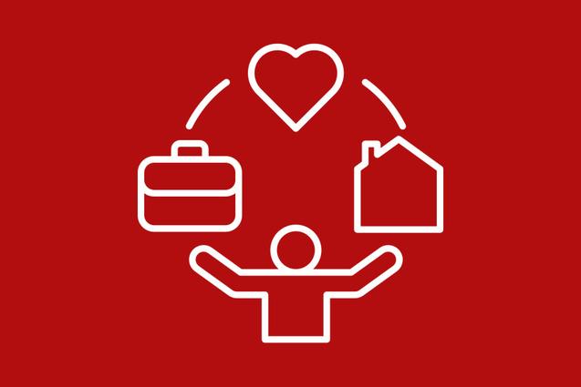 Symbolische Darstellung einer Person, die ein Herz, einen Koffer und ein Haus in einem Gleichgewicht h&auml;lt.
