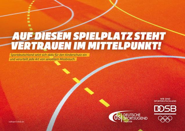 Bunte Linien auf orangem Tartanplatz; Schrift: „Auf diesem Spielplatz steht Vertrauen im Mittelpunkt!“